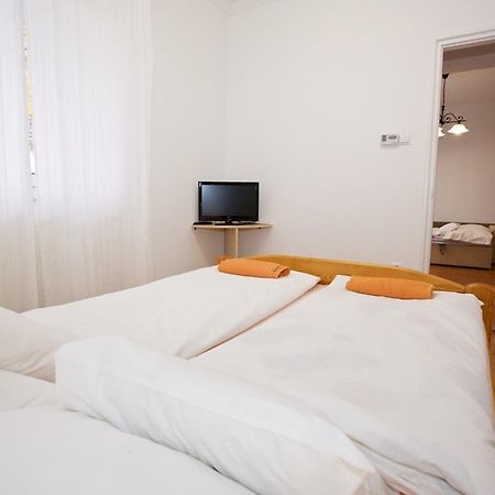 Zoli Apartmanok-Anita Koelcsey 34-36 Hajdúszoboszló Zewnętrze zdjęcie
