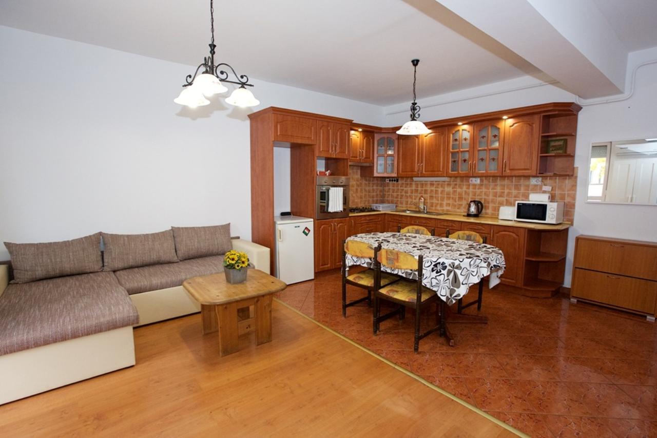 Zoli Apartmanok-Anita Koelcsey 34-36 Hajdúszoboszló Zewnętrze zdjęcie